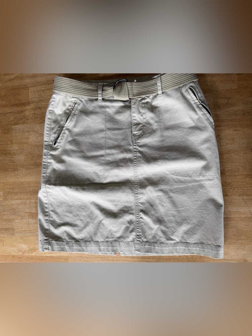 Eddie Bauer Light Beige Cargo Shorts with Webbing Belt